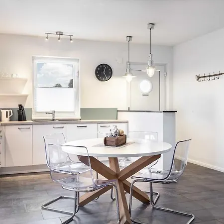 Salzhaff Strandhaeuser Mit Kamin U Appartement *