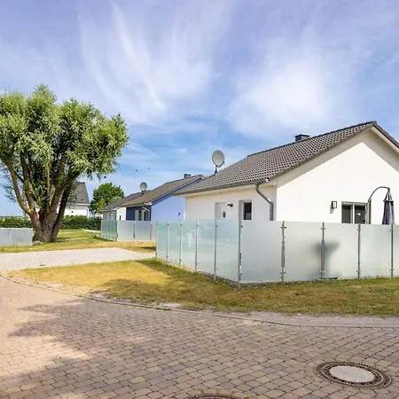Salzhaff Strandhaeuser Mit Kamin U