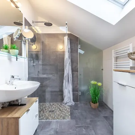 Salzhaff Strandhaeuser Mit Kamin U *